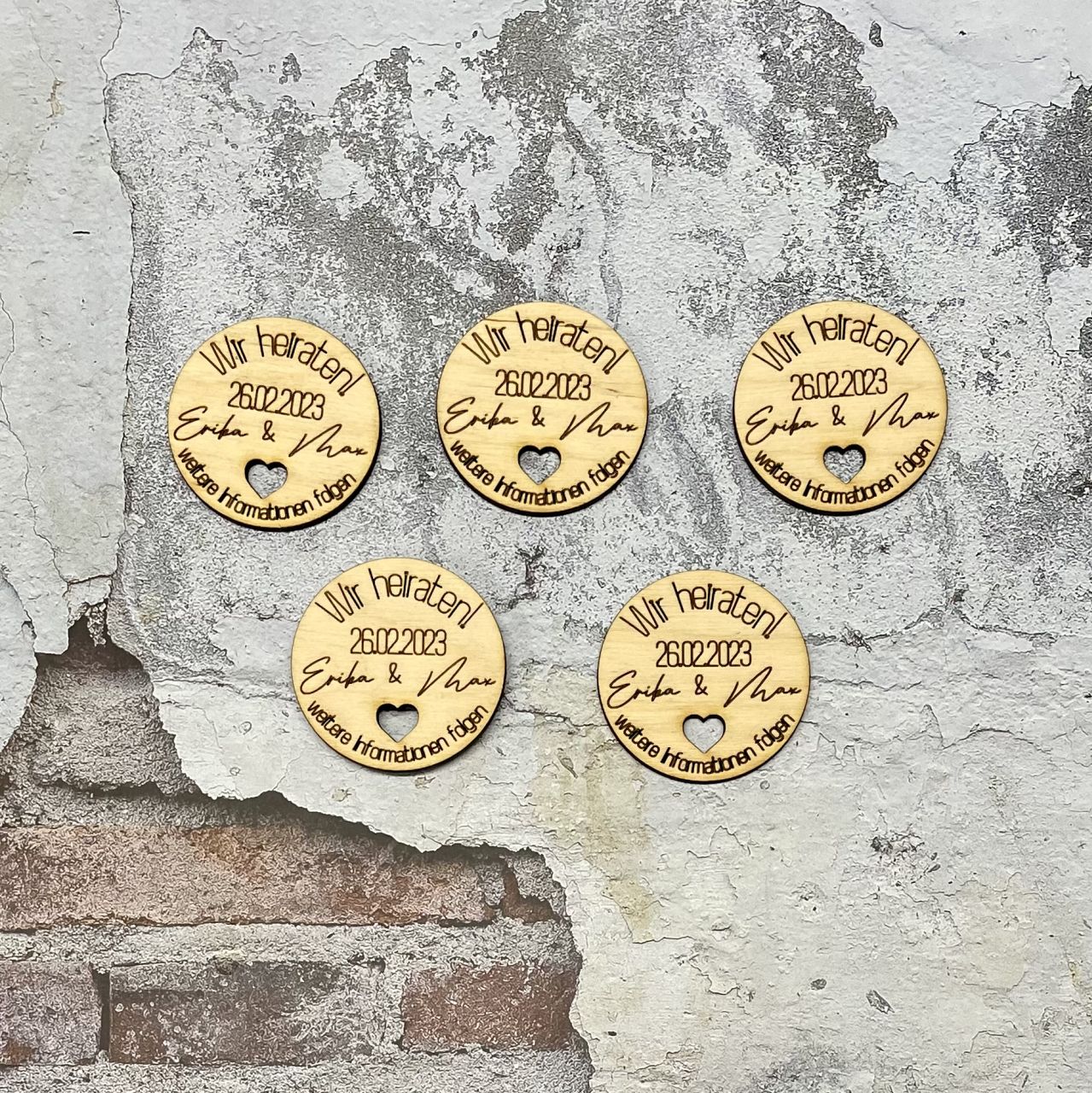Wir heiraten Einladung Rund mit Magnet aus Holz l Wunschnamen | INDIVIDUELL | HOCHZEIT | SAVE THE DATE